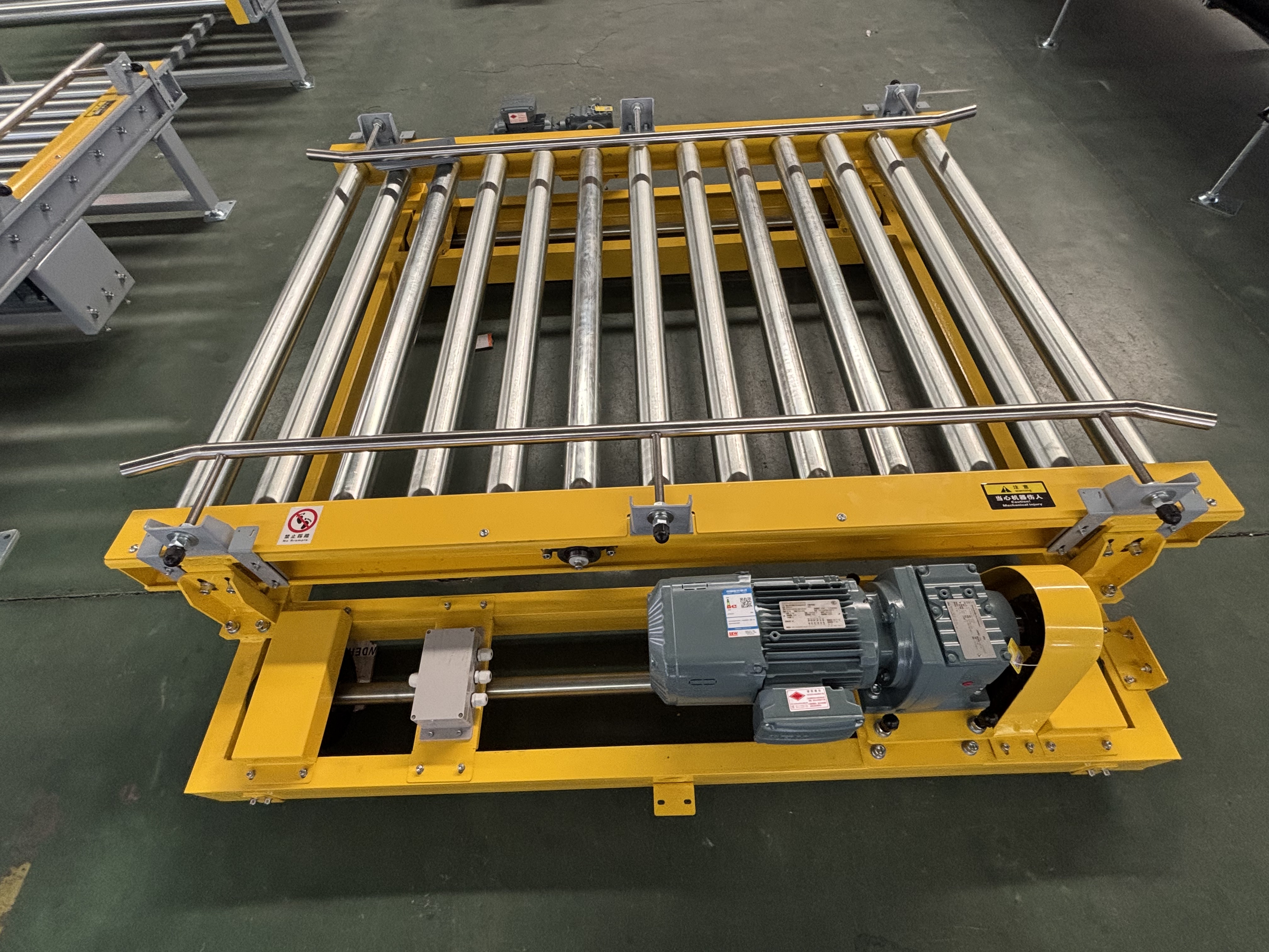 RGV pallet roller conveyor RGV pallet roller conveyor