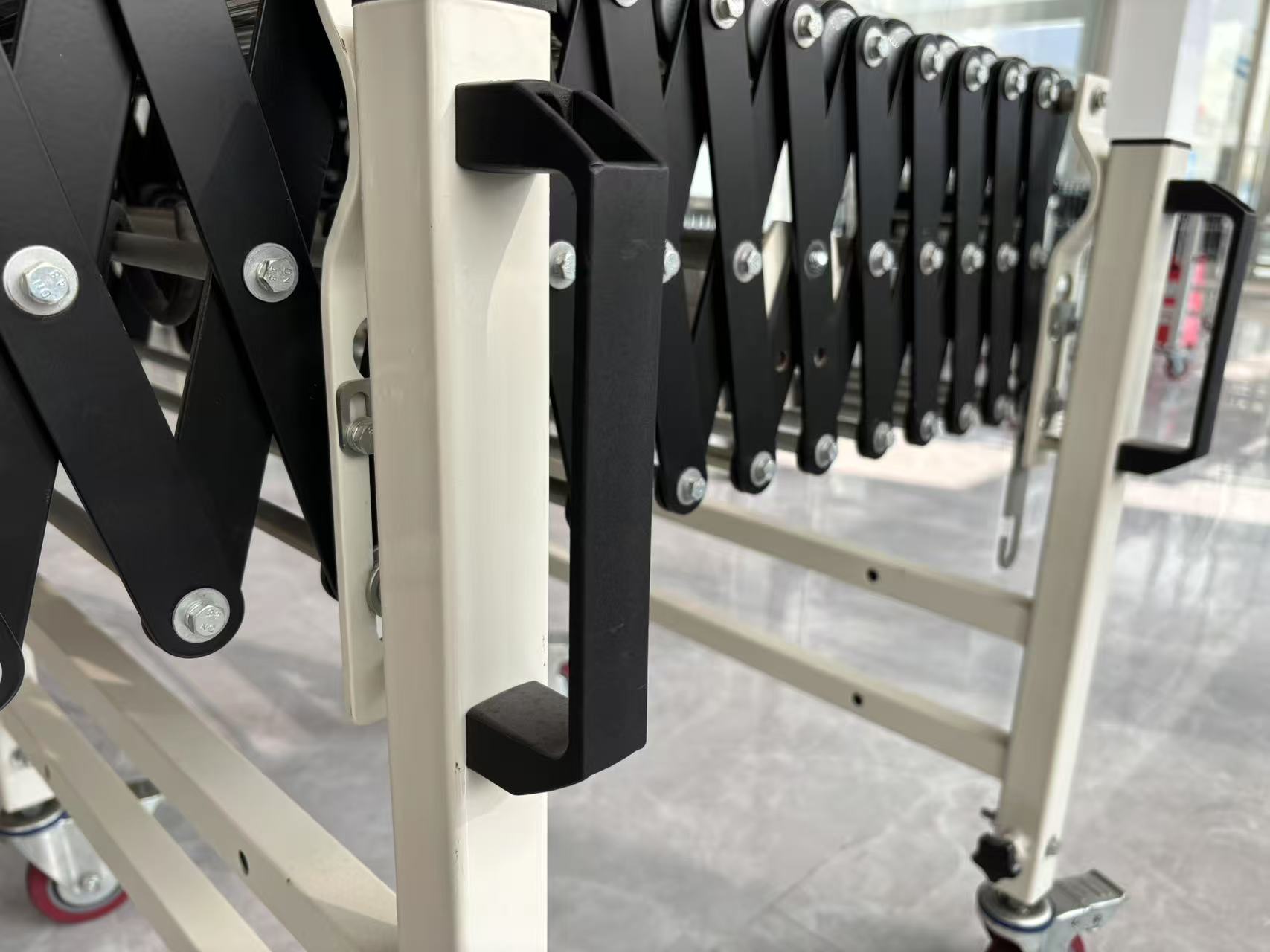 flexible expandable roller conveyor handle flexible expandable roller conveyor handle