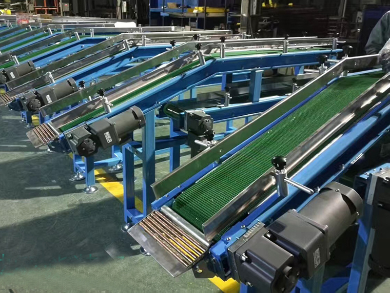 Inclined belt conveyor Inclined belt conveyor