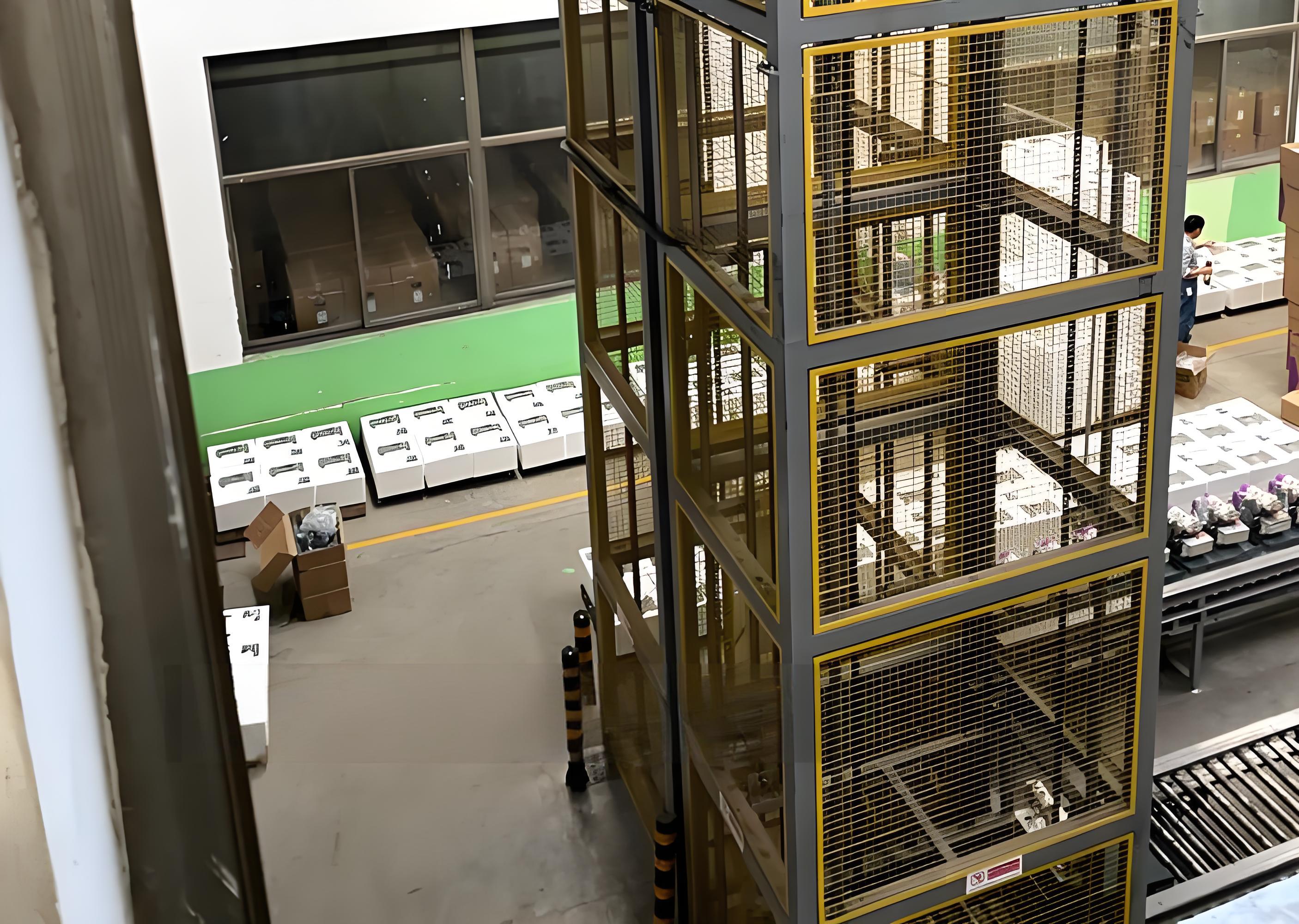 up and down lifting conveyor