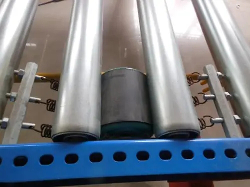 brake roller for pallet flow rack