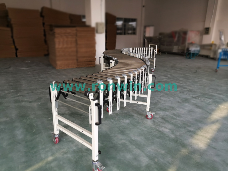 Motorised Flexible Expandable Roller Conveyor 